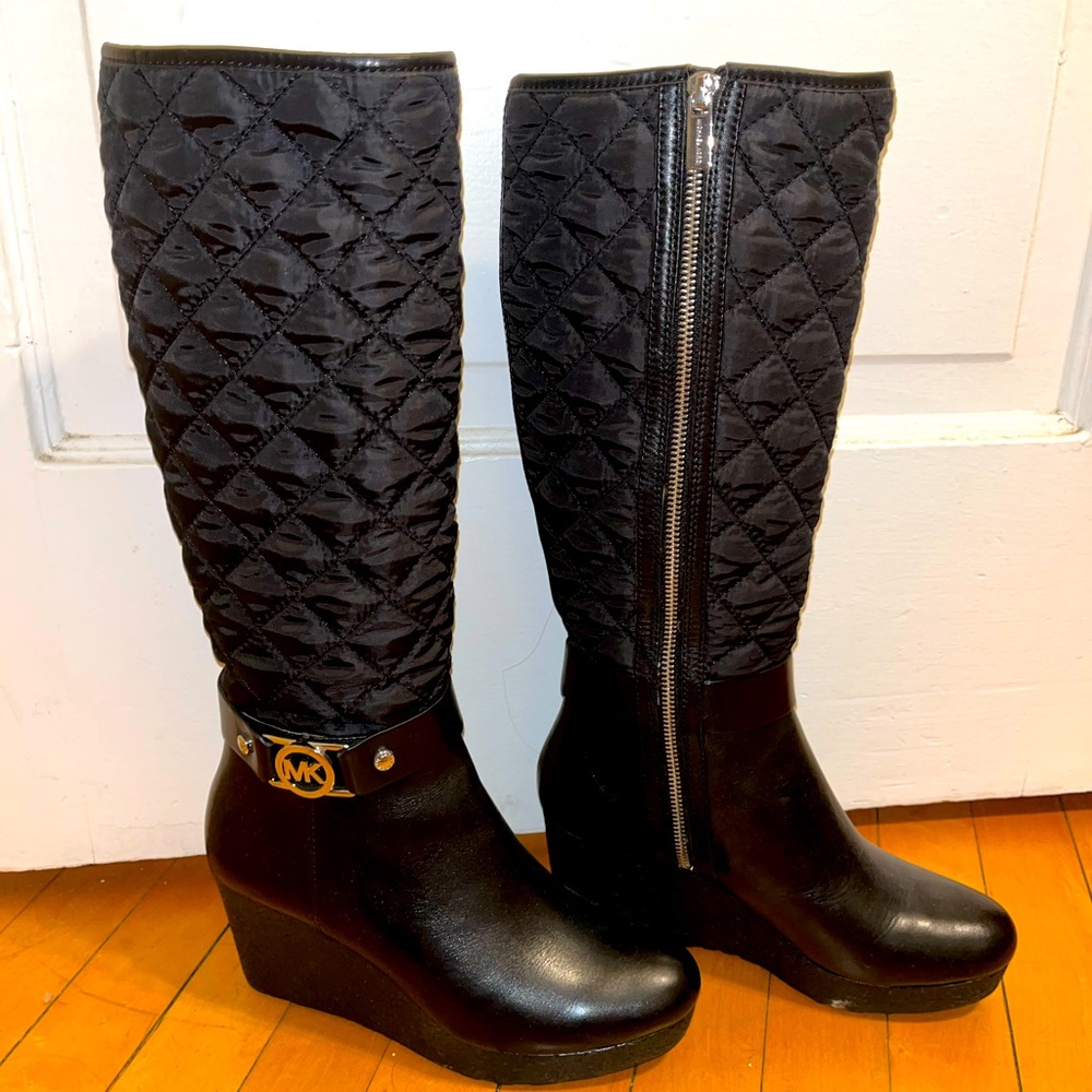 Size 7 quilted Michael Kors wedge boots